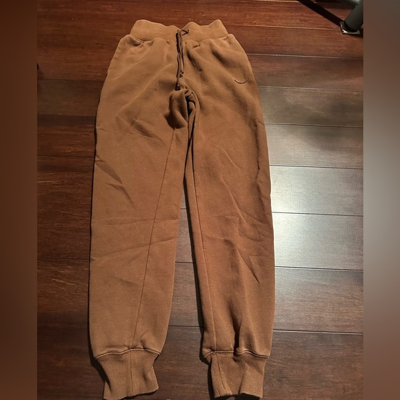 EUC *Earthen Brown* Nike Joggers | Size XS | Pockets | Hi-Rise - Picture 2 of 5